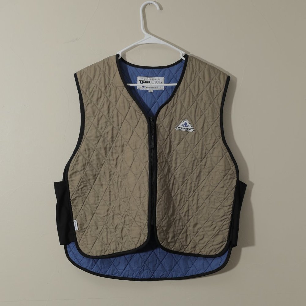 Techniche Hyperkewl Evaporative Cooling Sports Vest (XL)